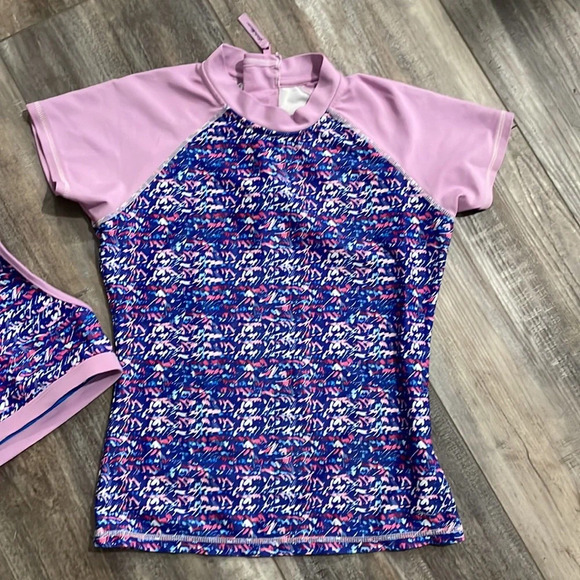 Eddie Bauer Girl’s 2 piece Reversible Swimwear Set - Picture 2 of 8